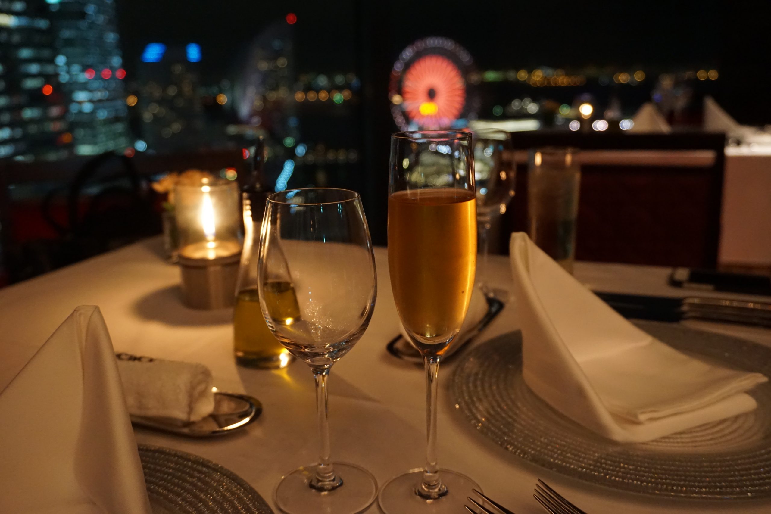 横浜の夜景が見えるレストラン